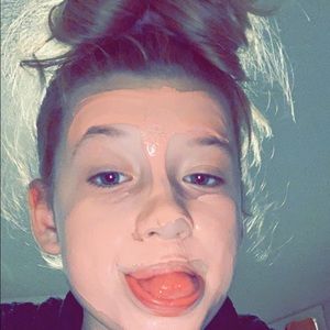 Meet your Posher, Maja